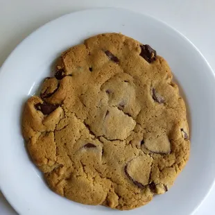 Sesame chocolate chip cookie