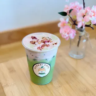 Matcha Latte w/ Strawberry Foam