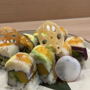 Veggie dragon roll
