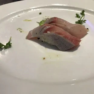 Kanpachi nigiri
