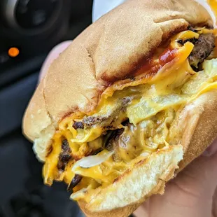 Double cheeseburger