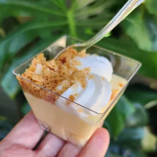 Lemon trifle