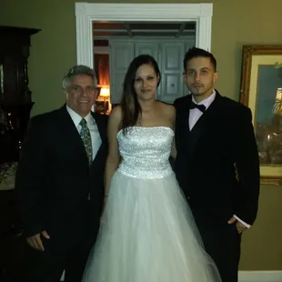 OKC Wedding Officiants Pastor John T Snelson V  performing an Elopement ceremony.
