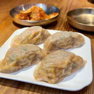 Kimchi Mandoo