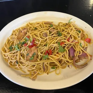 Tallarín saltado