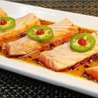 Spicy Seared Salmon Tataki Special