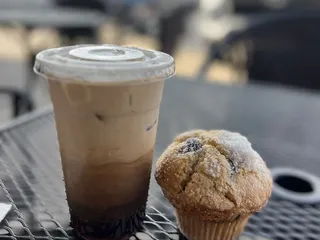 Little j's Bakeshoppe & Coffee