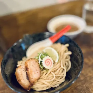 Dipping noodles