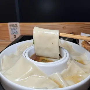 Himokawa Dipping Udon w. Tempura