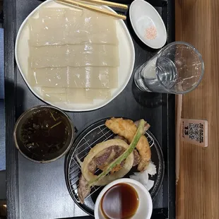 Signature udon &amp; dipping set (Himokawa dipping udon)