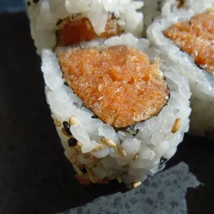 Spicy tuna roll - no tuna flavor in the center hash material!  How much tuna do they use?  Any at all?