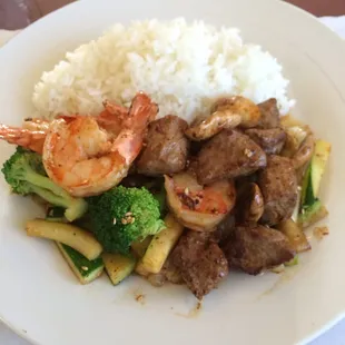 Hibachi shrimp and ribeye with steamed rice and veggies