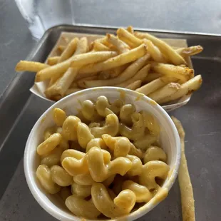Macaroni and cheese plus fries