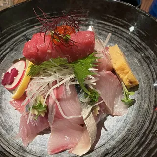 Chirashi Sushi