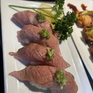 20) Seared American Kobe Nigiri