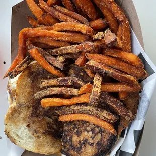 Grilled cheese with sweet potato fries