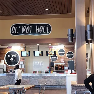 Nobody working the front