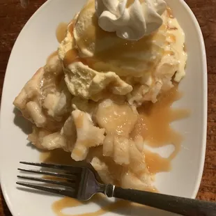 Apple Pie with Ice Cream