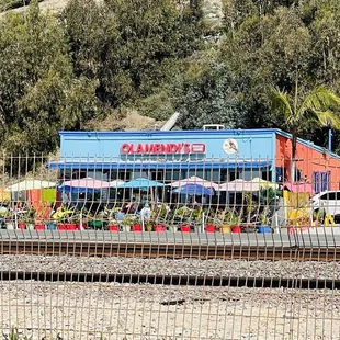 a view of the outside of the restaurant