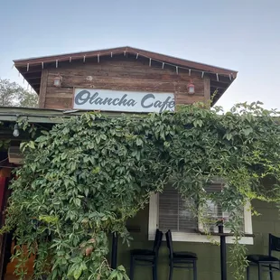 Olancha cafe
