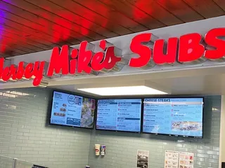 Lee's Frontier Liquor & Deli & Gas