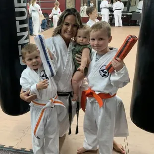 Renshi Ashleigh and her Karate Kubs!