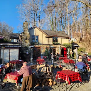 Old Anglers Inn from the front.