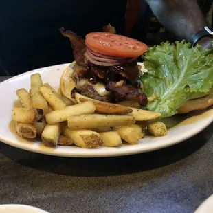 Western Burger+Fries