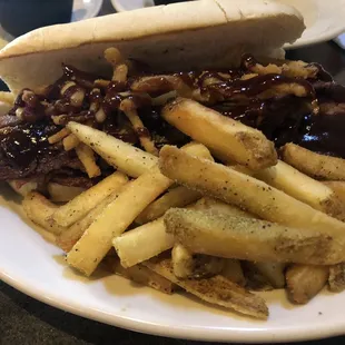 BBQ Brisket Sandwich+Fries