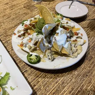 Chicken Queso Nachos