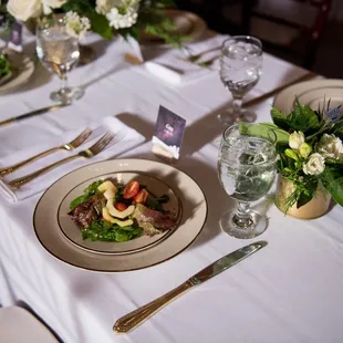 Individually-Plated Farmhouse Salad Photo by Erin Tetterton