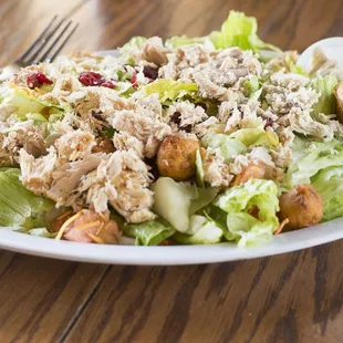 True Q Salad with Chicken