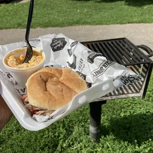 a sandwich and macaroni and cheese