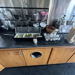 Sauce station