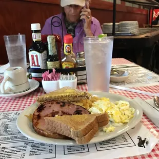 Good breakfast here