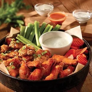 fried chicken, fried chicken wings, chicken wings and fried chicken, food, chicken, bbq chicken, chicken wings, bbq wings, poultry