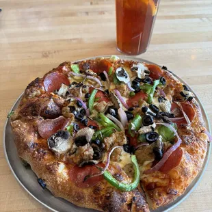 A Chicago 7 lunch pizza w/hand-tossed crust