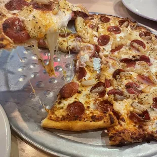 Pizza - pepperoni, pineapple, extra cheese