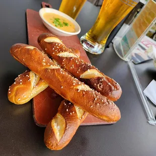 Pretzels and cheese