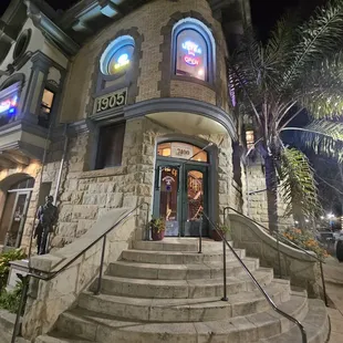 old city hall front entrance