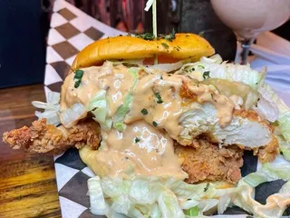 Mixxed Food And Drinks