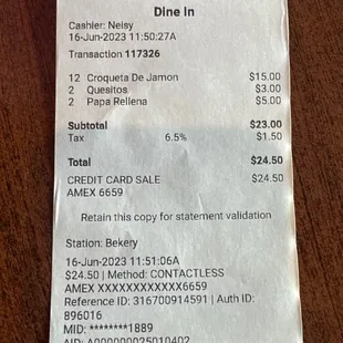 I ordered 12 croquetas, quesitos and stuffed potatoes.