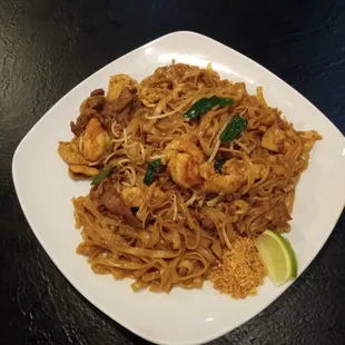 Combo pad Thai