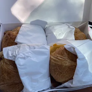 Bacon, egg and cheese croissants