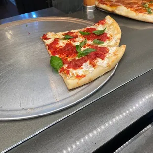 Margherita pizza