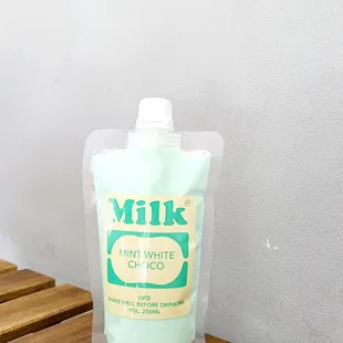mint white choco milk