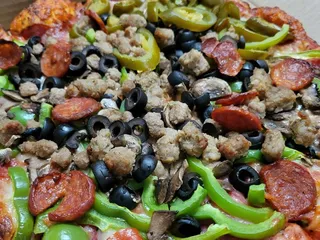 Poor Richards Pizza & Bar