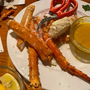 Horrible king crab at $46 per pound. IT TASTED VERY OLD!