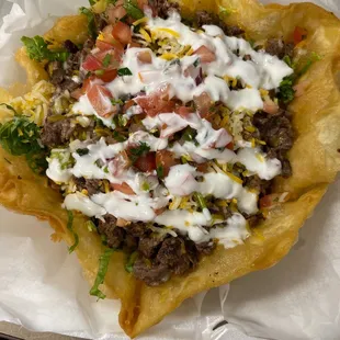 Carne asada taco salad