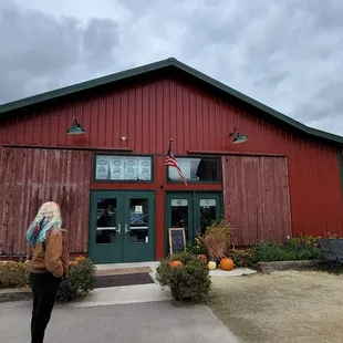 Exterior view, once you drive back into the farm.